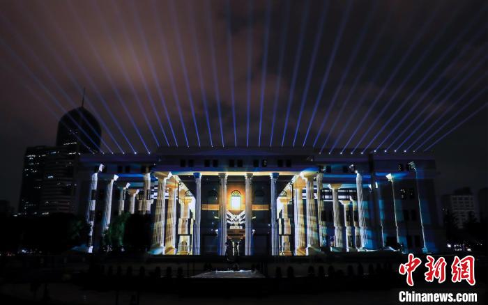 “光音的故事”——大型3D Mapping墙体秀。　上海音乐厅 供图